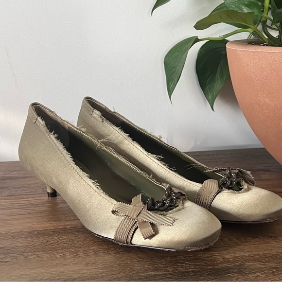 Pedro Garcia Satin & Swarovsky Crystals Heels - Picture 3 of 15